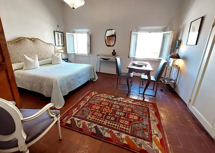 芙拉巴托洛梅奥酒店 公寓 *